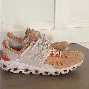 On Running Peach and White Athletic Shoes women’s size 9.5/10